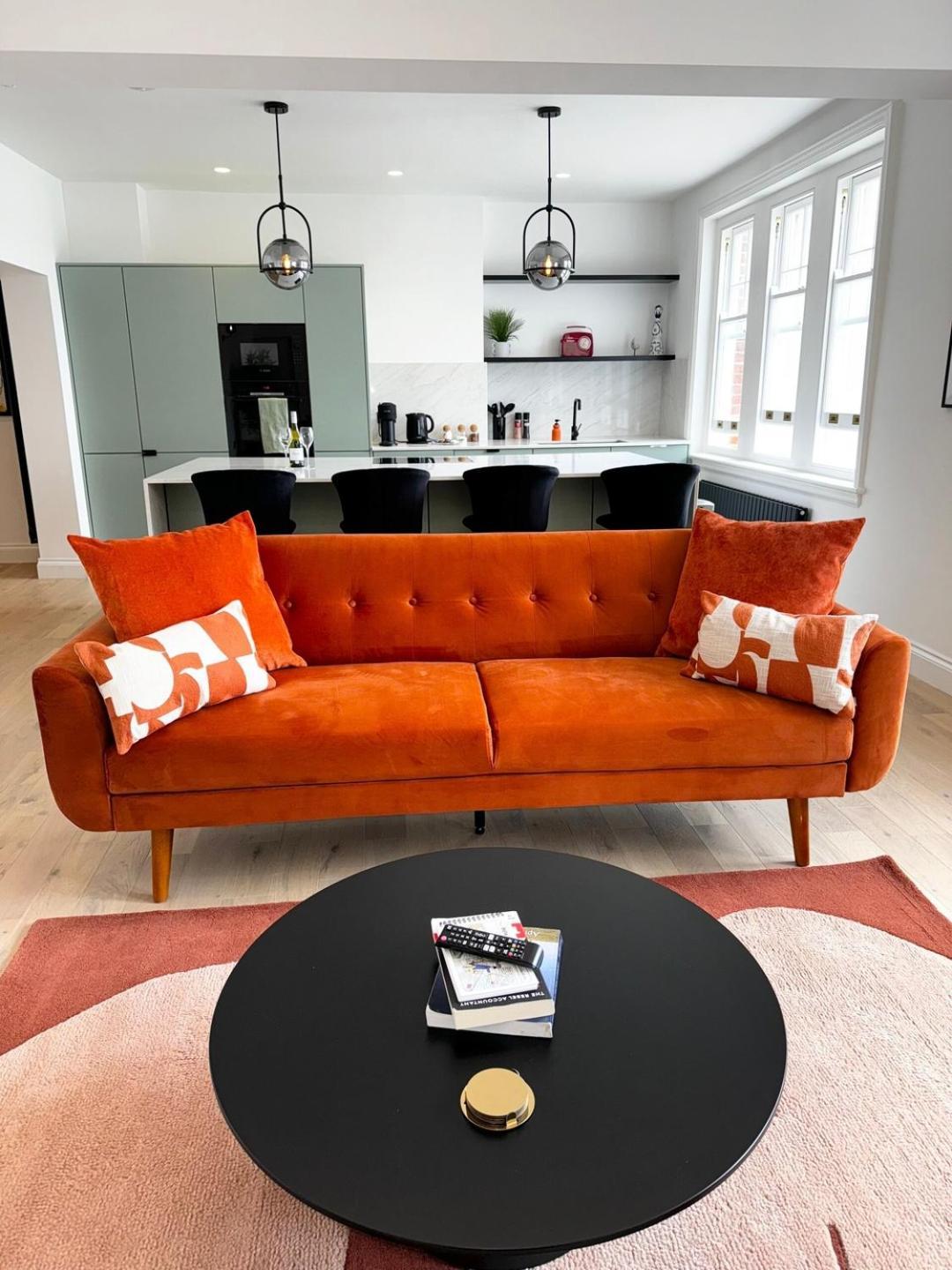 Newly Refurbished W/ River Views London Exterior photo