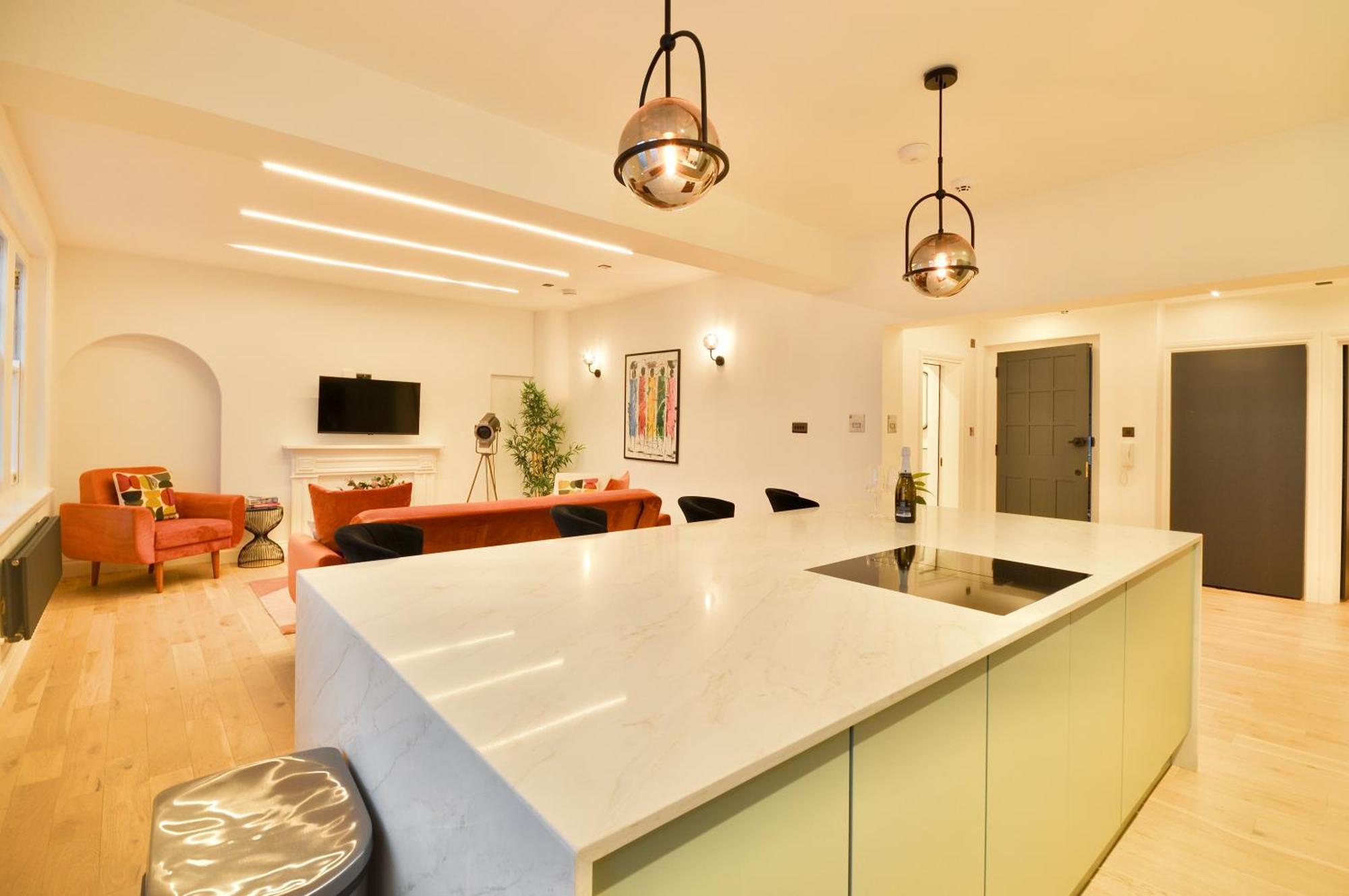 Newly Refurbished W/ River Views London Exterior photo